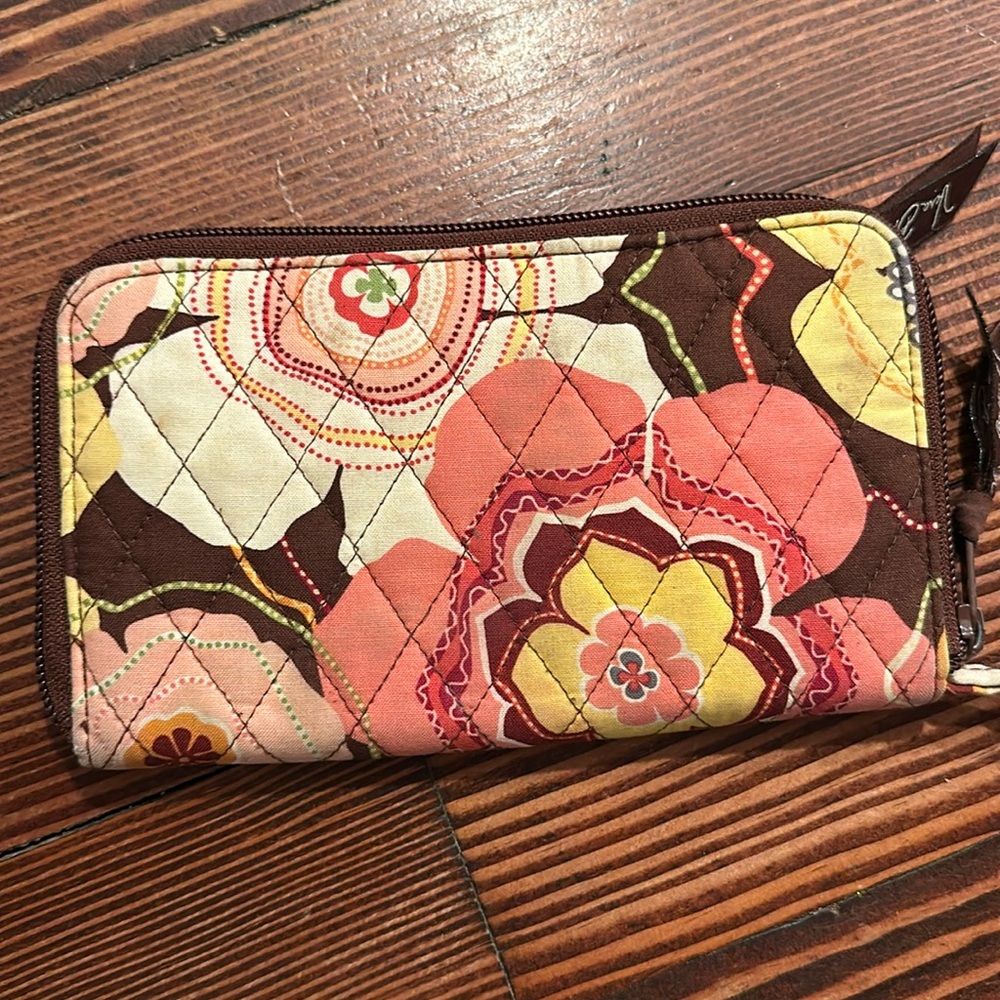Vera Bradley Retired Buttercup Quilted Carry It All Wristlet Wallet Phone Case
